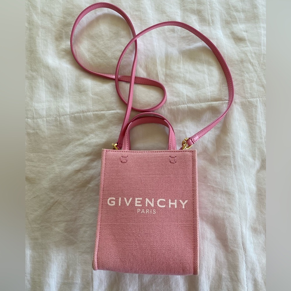 ✨Authentic Givenchy Mini Canvas Tote in Pink✨